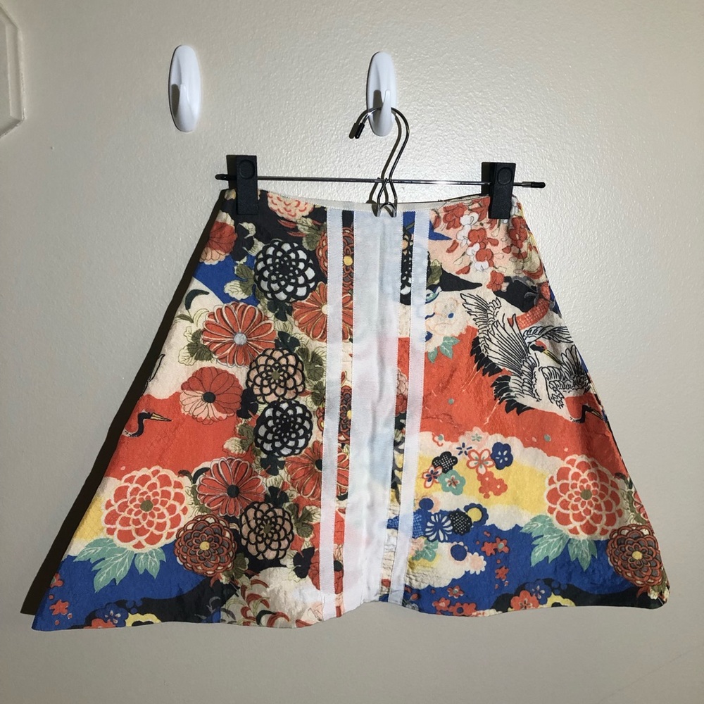 Japanese pattern mini/midi red skirt.